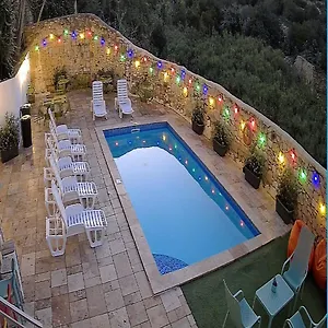  Albergue Follow The Sun Boutique - Pool, Breakfast & Sea Views Malta